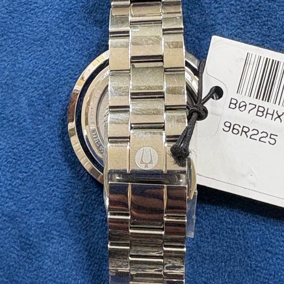 Ladies Bulova Rubaiyat Diamond Watch 96R255 NWT - Picture 7 of 16